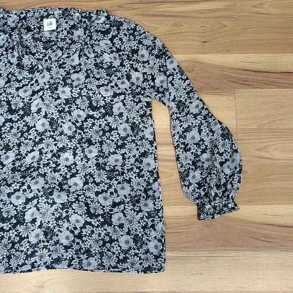 Cabi # 3765 Olive Floral Bianca Peasant Blouse Lined Ruffle Puff Sleeve Size XS - Picture 4 of 11